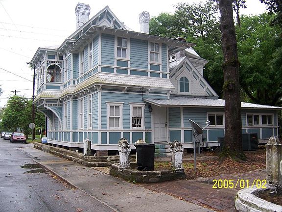 3rd image of 311 NW 4th Ave