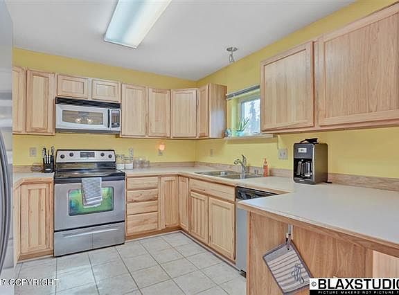3rd image of 2272 Mavencamp Cir