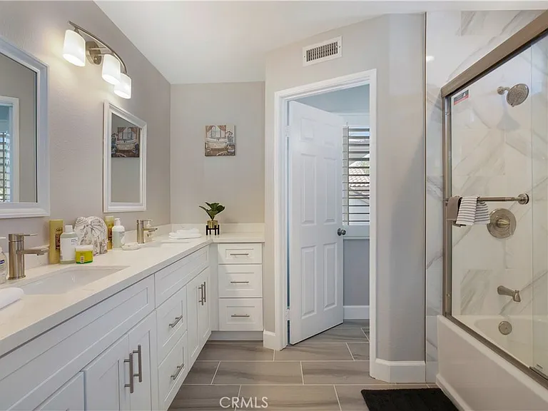 205 Cherrybrook Ln — Photo 12
