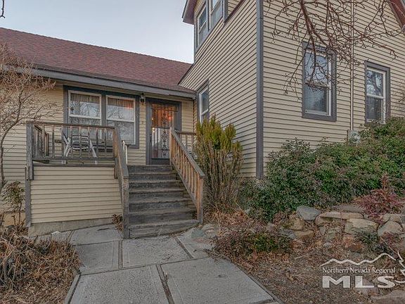 2nd image of 109 E Union St