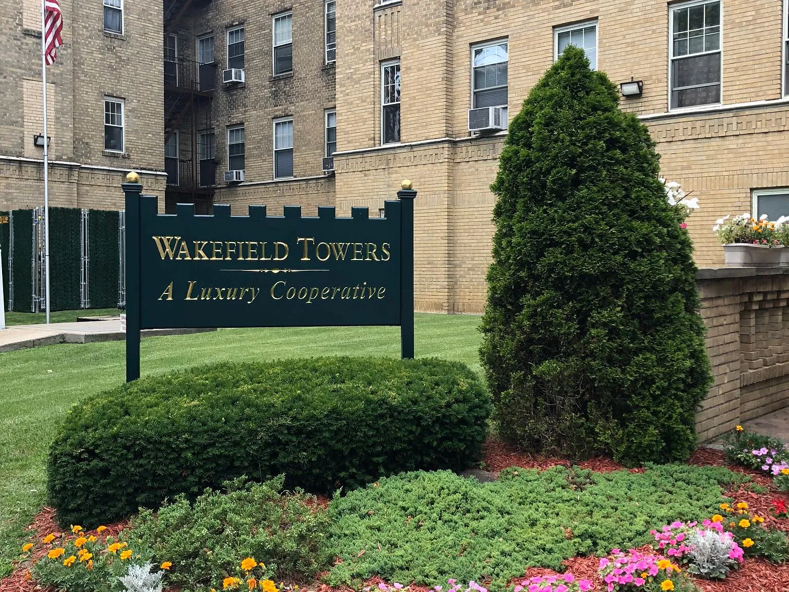 85 Bronx River Rd — Photo 2