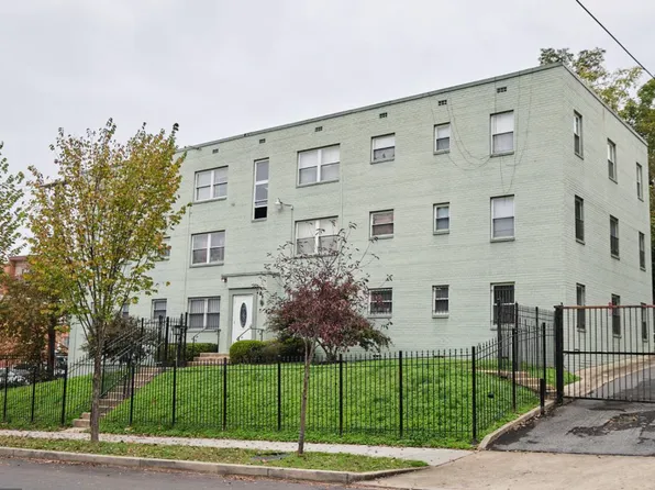 4800 C St SE, Washington, DC
