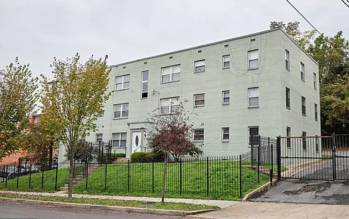 4800 C St SE Photo 1
