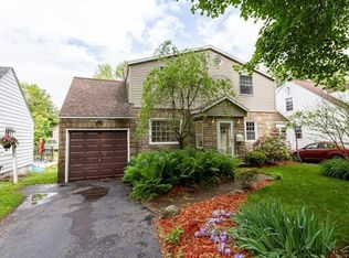 2224 Clifton Park Rd, Niskayuna, NY 12309