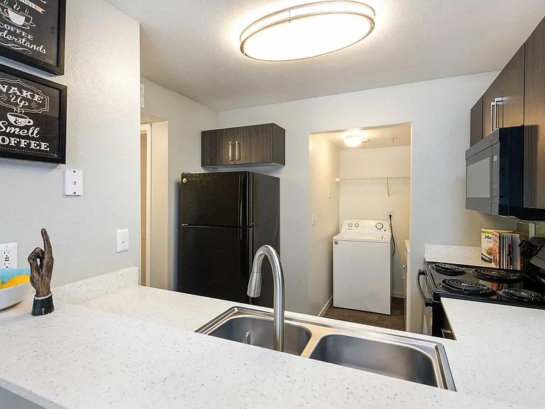 Boulevard at 4201 Apartments — Photo 12