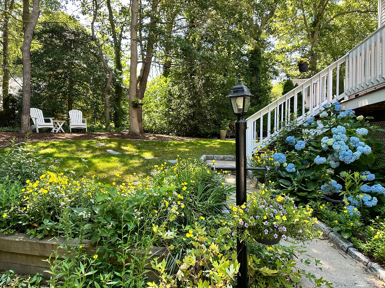 5 bed, 3.5 bath, 2908 sqft, $2,950 — Photo 2