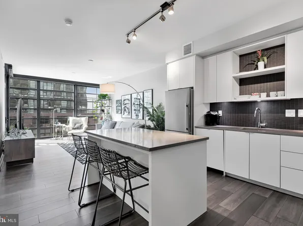 1300 4th St SE Unit 503, Washington, DC 20003