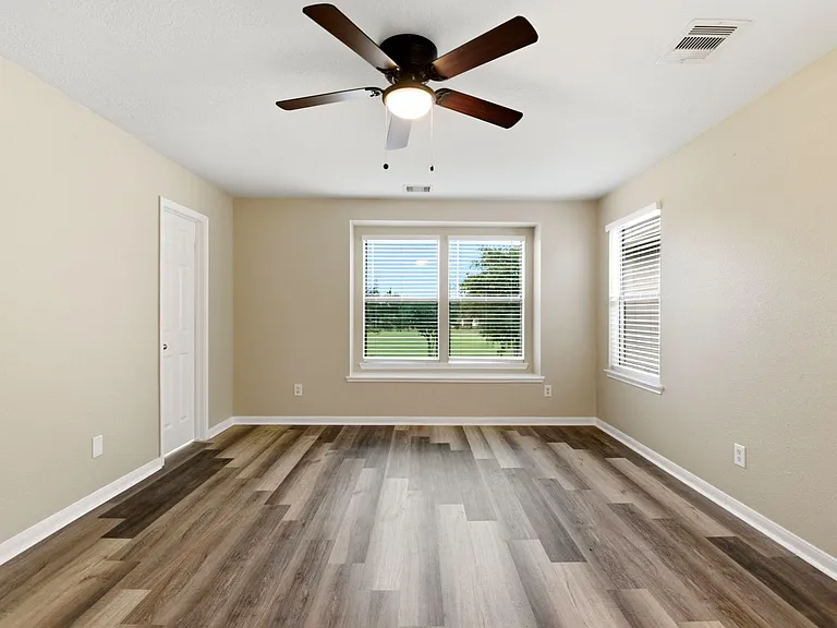1230 Grassy View Dr — Photo 28