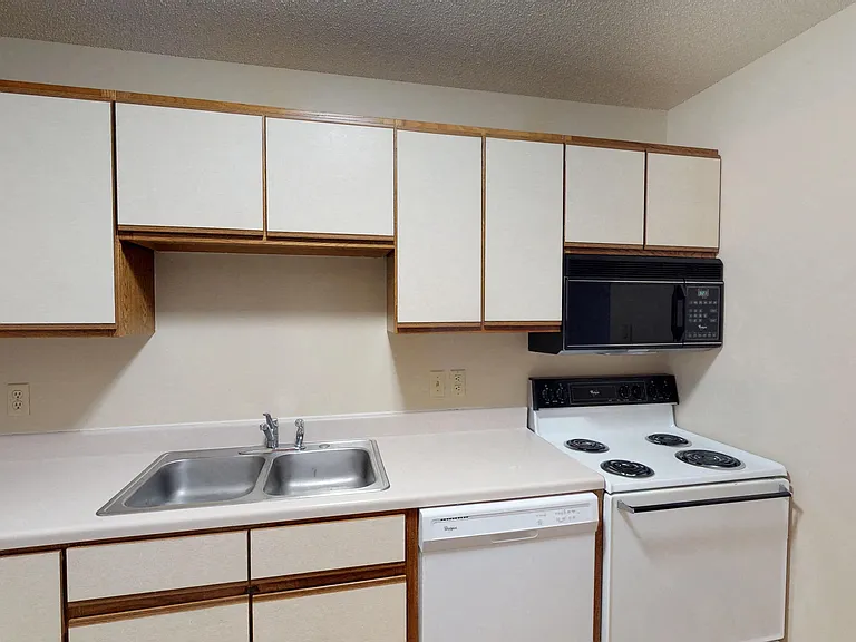 Prairie Winds Apartments — Photo 17