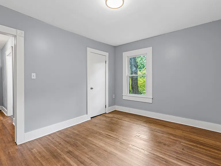 6005 Medlin Heights Rd — Photo 28