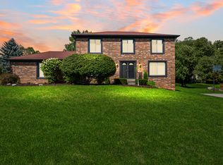 38636 Rutgers Dr, Northville, MI 48167