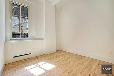 Rented by Bond New York