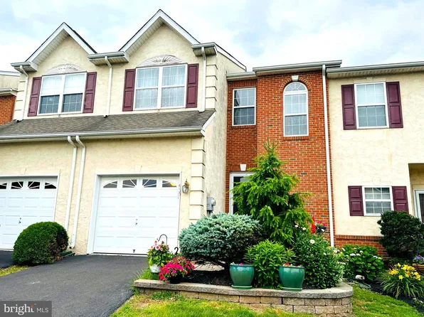 435 Buchanan Rd, Perkasie, PA 18944