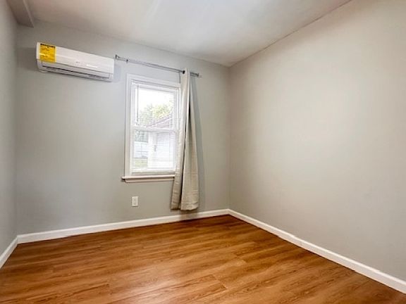 5th image of 19 Mechanic St Floor 1