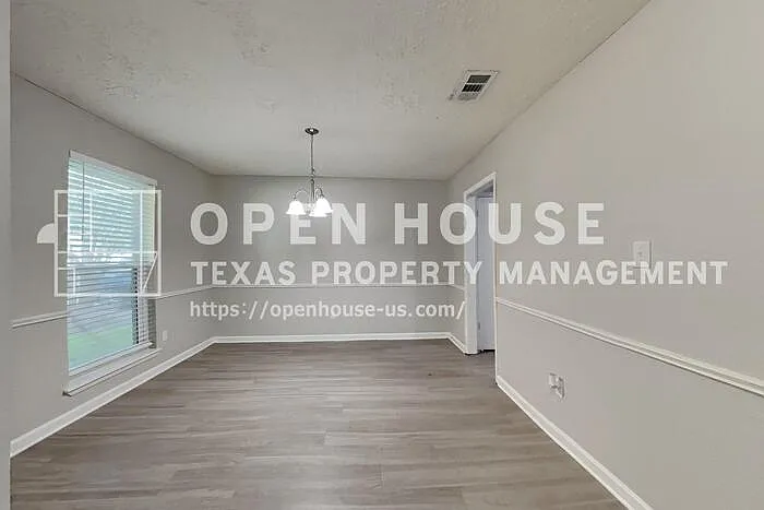 14227 Bella Dr — Photo 8