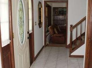 4949 S Bartel Dr, Greenfield, WI 53220