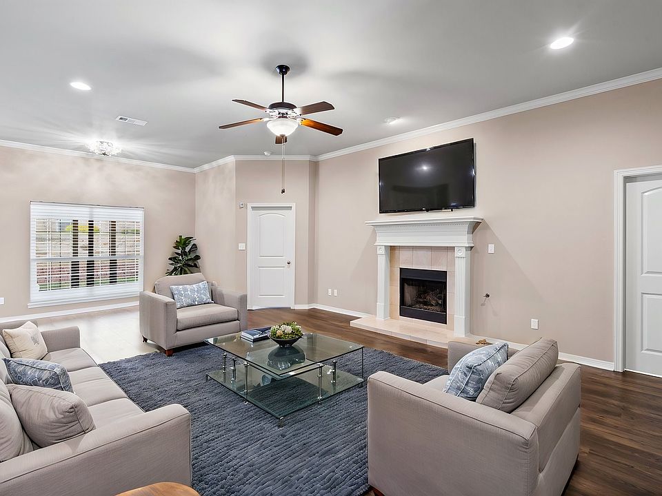 1st image of 111 Crestway Dr #24