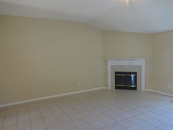 2nd image of 875 Rock Bay Dr