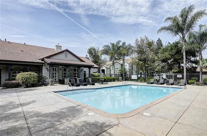 Brooks Landing — Photo 10