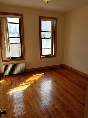 Rented by Modern Spaces | media 18