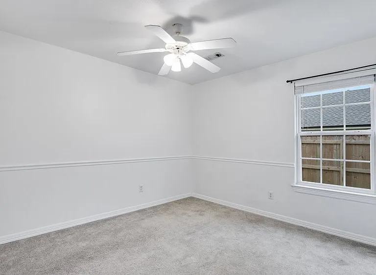 6820 Cutter Ct — Photo 11