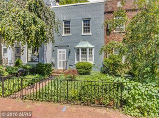 710 9th St SE, Washington, DC 20003