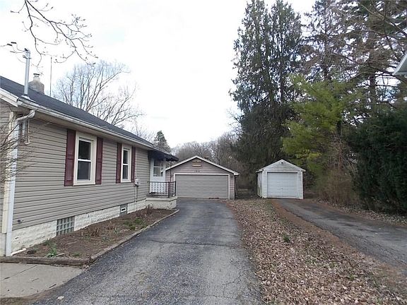 2nd image of 166 Rosewood Dr