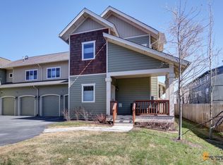 1754 Hollybrook Cir, Anchorage, AK 99507