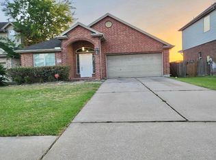 10611 Sunswept Fields Ln, Houston, TX 77064