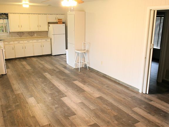 2nd image of 503 Hilliard Dr