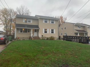 70 Glenville Rd, Edison, NJ 08817