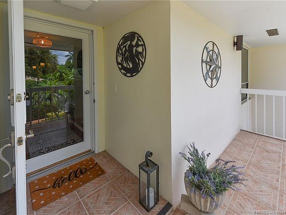 5th image of 4680 SW Parkgate Blvd APT B