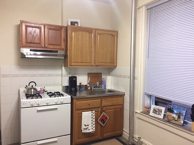 2nd image of 2425 Steinway St APT 3