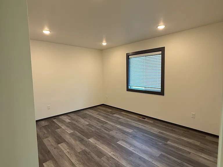 607 Pleasant Ave #1 — Photo 6