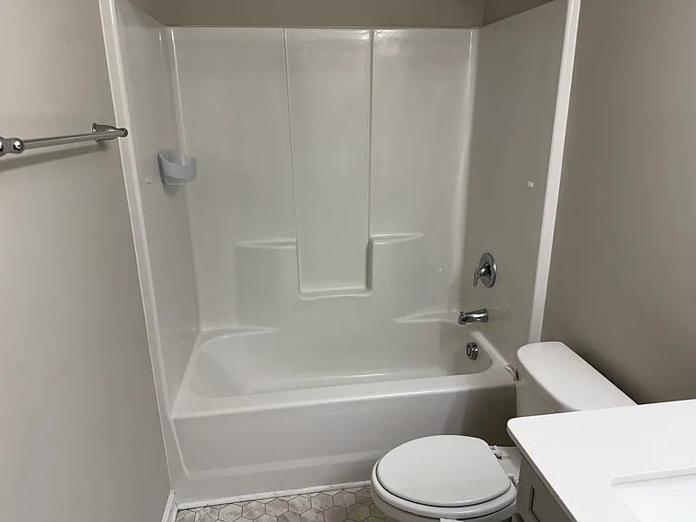 661 Mahogany Dr — Photo 9