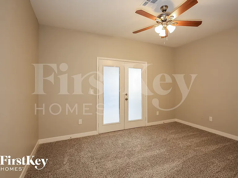 3552 Carisbrook Dr — Photo 8