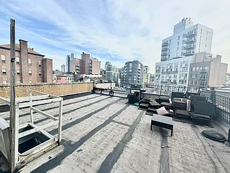 Rented by Papp Realty