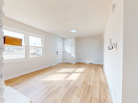 4th image of 10114 S 34th Ave W