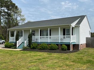24 Farmers Dell Ln, Deltaville, VA 23043