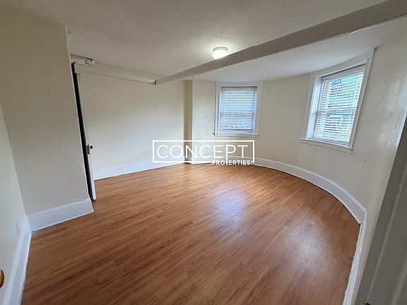 5th image of 7 Mount Hood Rd APT B
