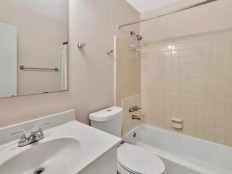 2828 Adams St — Photo 21