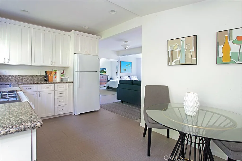 Studio, 600 sqft, $2,650 — Photo 3