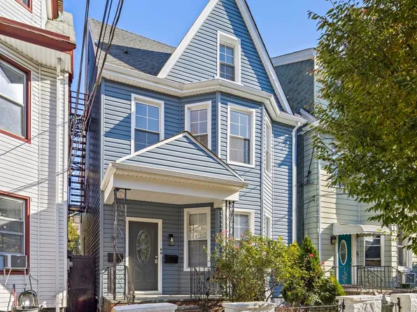 36 47th St, Weehawken, NJ 07086