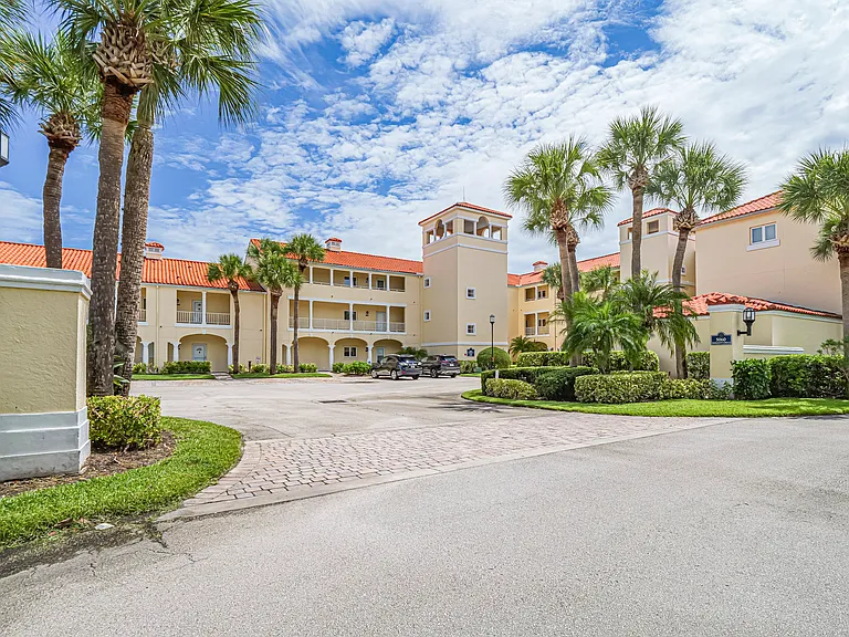 5060 Harmony Cir #304 — Photo 40