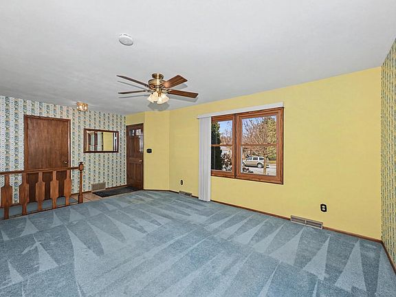 3rd image of 1993 Rambling Rose ROAD