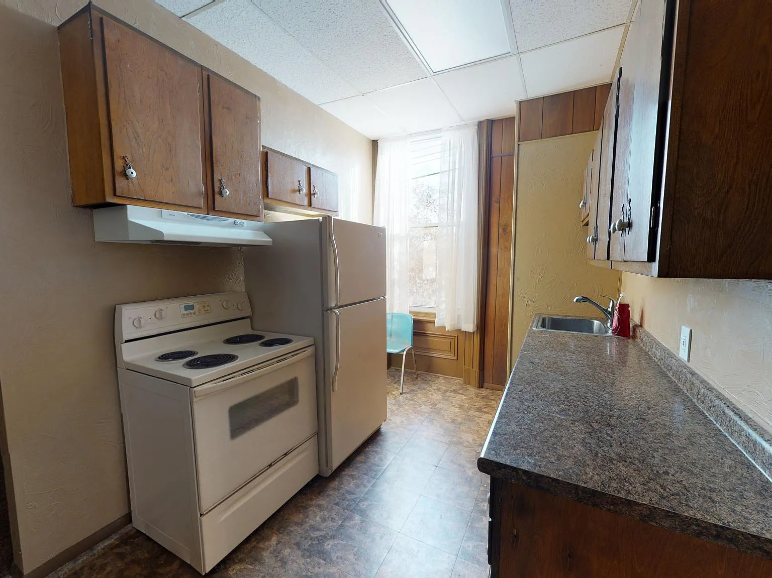 2 bed, $850 — Photo 2
