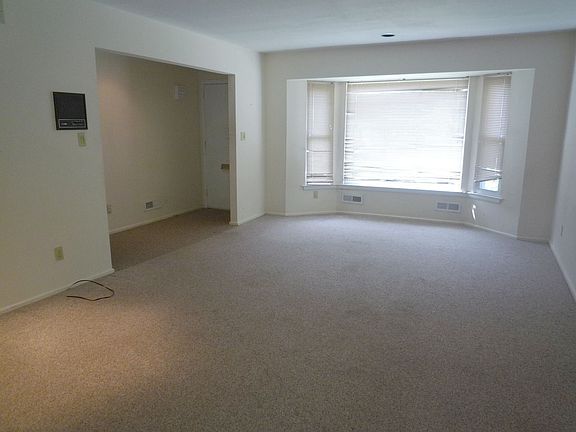 2nd image of 302 Birchwood Park Dr
