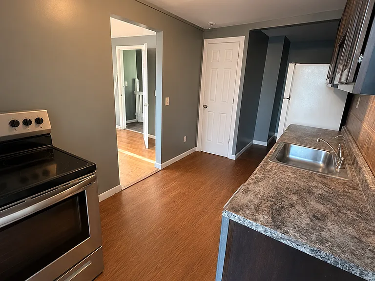 722 2nd Ave #2 — Photo 4