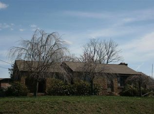 310 Sunset Beach Rd, Morgantown, WV 26508