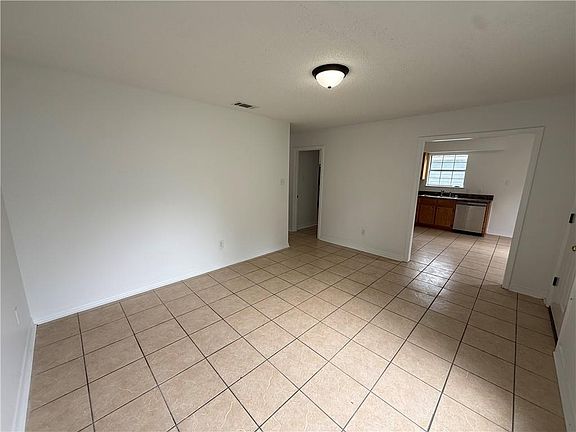 3rd image of 307 4th Ave